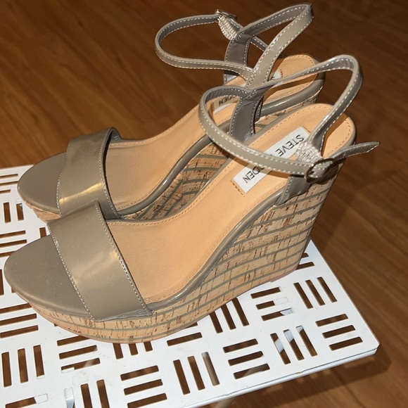 Steven madden wedges - Picture 2 of 10